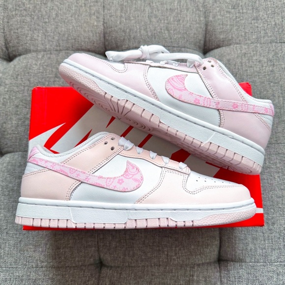 🌸 Nike dunk low retro pastel pink white paisley shoes